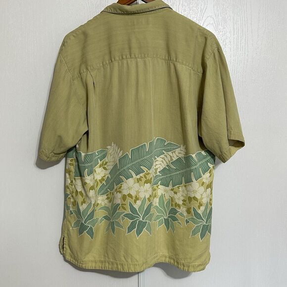 Tommy Bahama Tropical Floral 100% Silk Button Down Hawaiian Camp Shirt Medium - Picture 5 of 13